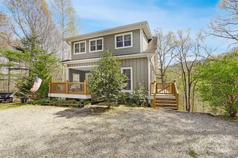 60 Hidden View Ln, Almond, NC 28702