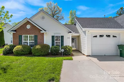 6826 Wellsley Ct, Clemmons, NC 27012