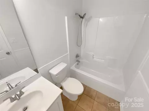 Bath - 1625 Winthrop Ln, Monroe, NC 28110 photo 2 of 2