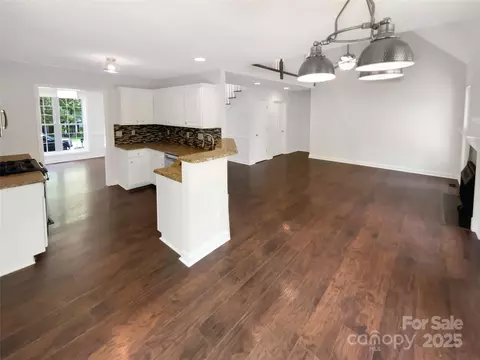 Living - 1625 Winthrop Ln, Monroe, NC 28110 photo 2 of 3