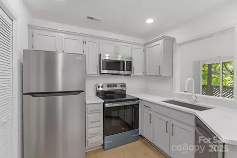 6523 Clavell I Ln #I, Charlotte, NC 28210