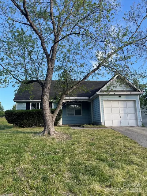 13933 Eden Ct, Pineville, NC 28134
