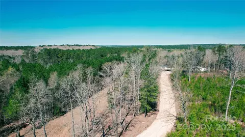 511 Moses Rd, Ridgeway, SC 29130 photo 3