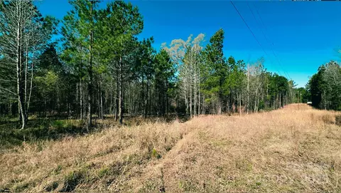 511 Moses Rd, Ridgeway, SC 29130