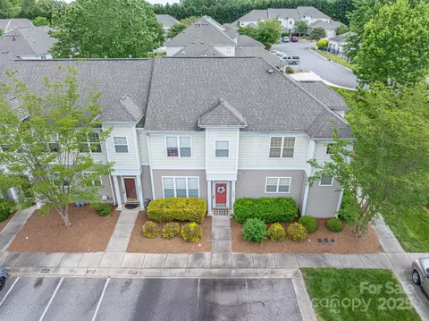 2388 Loch Ston Dr #E, Gastonia, NC 28054
