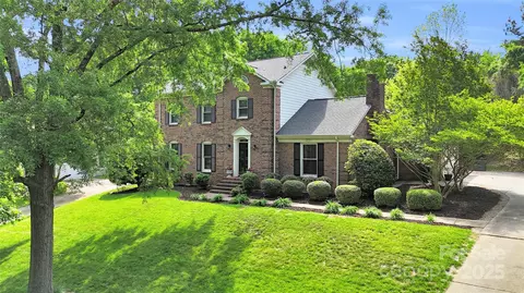 2417 Hamilton Mill Rd, Charlotte, NC 28270