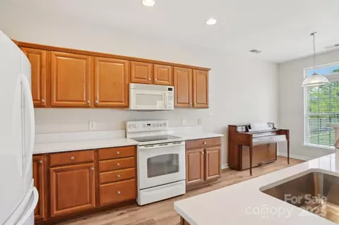 Kitchen - 117 Pine Lake Dr, Monroe, NC 28110 photo 2 of 4