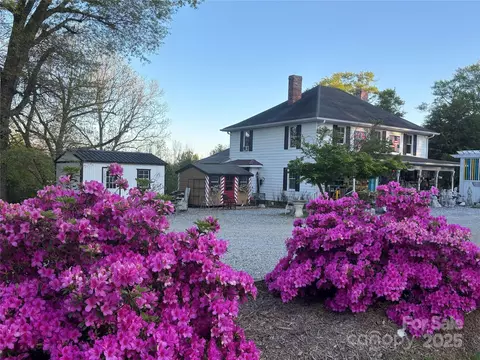 601 W Rutherford W St W, Landrum, SC 29356