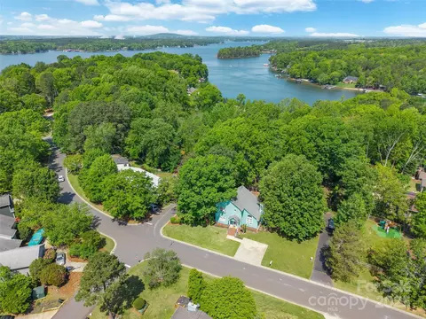 View/Area - 9012 Windjammer Dr, Tega Cay, SC 29708 photo 1 of 10
