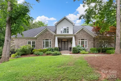 206 Oxford Place Dr, Fort Mill, SC 29715