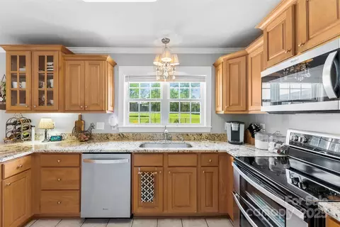 3003 Eaker Dr, Cherryville, NC 28021 photo 11