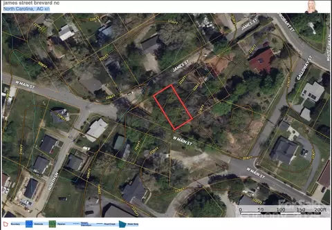 99999 James St, Brevard, NC 28712