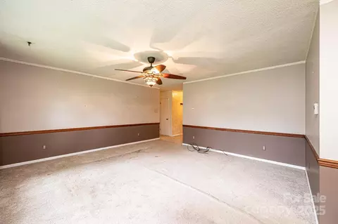 1025 Hefner Nw Dr NW, Conover, NC 28613 photo 11