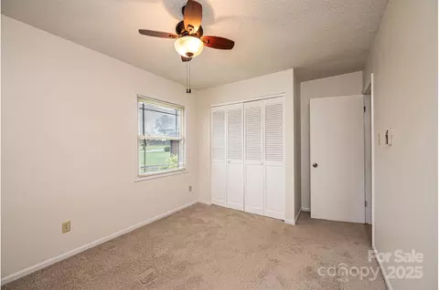 1025 Hefner Nw Dr NW, Conover, NC 28613 photo 41