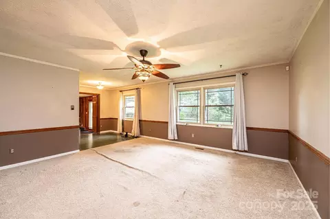 1025 Hefner Nw Dr NW, Conover, NC 28613 photo 10