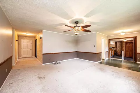 1025 Hefner Nw Dr NW, Conover, NC 28613 photo 8
