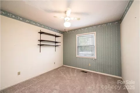 1025 Hefner Nw Dr NW, Conover, NC 28613 photo 44