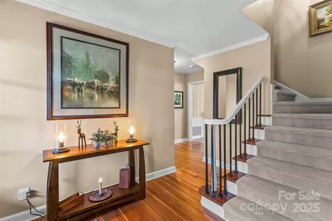 Entry Way - 136 Nc 126 Hwy, Morganton, NC 28655 photo 2 of 3