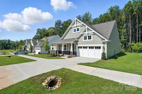 3022 Cedar Falls Dr, Waxhaw, NC 28173