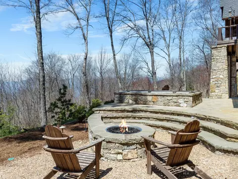 Exterior - 61 Back Bone 203 Way #203, Sylva, NC 28779 photo 5 of 6