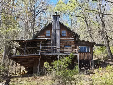 318 Brown Mountain Dr, Cullowhee, NC 28723