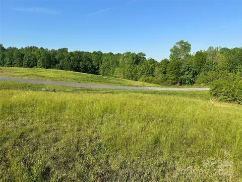 000 Gourdvine Dr, Marshville, NC 28103