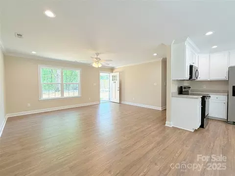 Living - 288 Tram Rd, Lancaster, SC 29720 photo 3 of 4