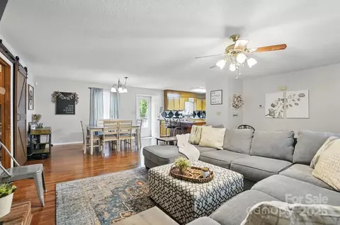 103 E Timberland Dr, Grover, NC 28073 photo 8