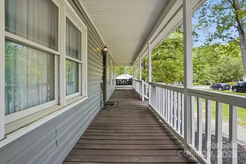 103 E Timberland Dr, Grover, NC 28073 photo 6