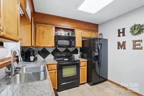 103 E Timberland Dr, Grover, NC 28073 photo 23