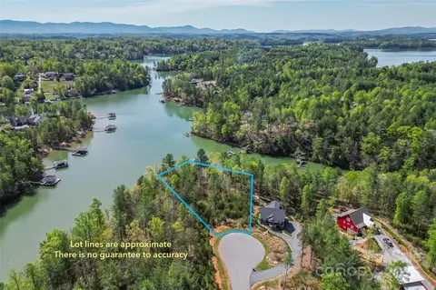 2313 W Blue Water 13 Dr #13, Morganton, NC 28655