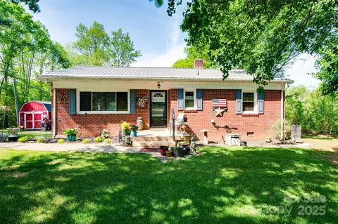 372 Hendrick Rd, Mooresboro, NC 28114