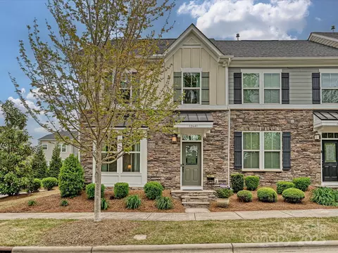 12641 Glowing Peak Rd, Huntersville, NC 28078