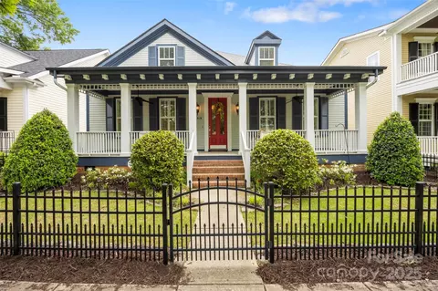 16919 Hedgerow Park Rd, Charlotte, NC 28277