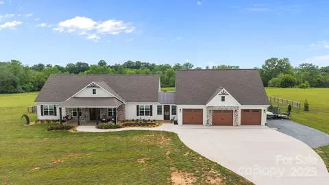 4316 Nesbit Rd, Monroe, NC 28112