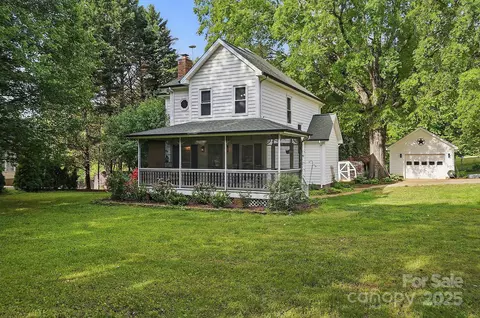 105 Horsestable Ct, Mooresville, NC 28115