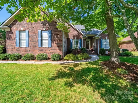 1257 Mill Race Ln, Matthews, NC 28104