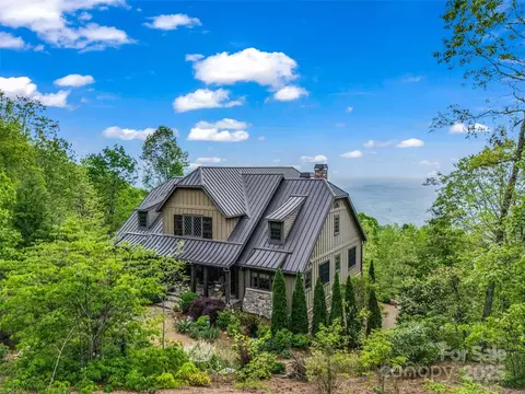 132 Eastman Pl, Mill Spring, NC 28756