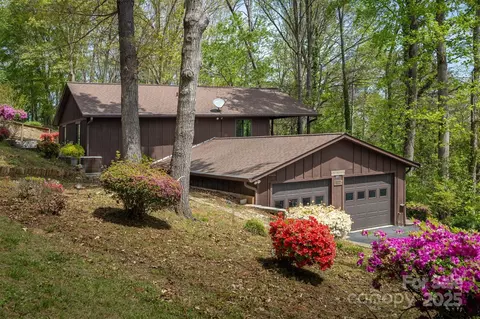 605 Hennessee St, Morganton, NC 28655