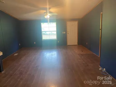 Living - 479 Gunn Mill Rd, Patrick, SC 29584 photo 2 of 2