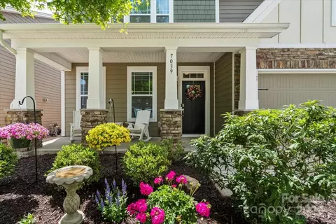 7039 Chrysanthemum Rd, Lancaster, SC 29720