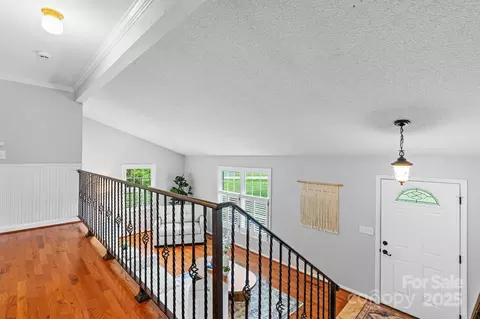 5486 Suttlemyre Ln, Hickory, NC 28601 photo 12