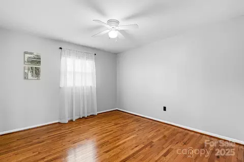 5486 Suttlemyre Ln, Hickory, NC 28601 photo 15