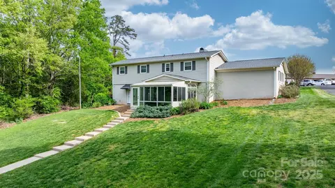 5486 Suttlemyre Ln, Hickory, NC 28601 photo 40