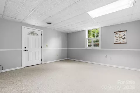 5486 Suttlemyre Ln, Hickory, NC 28601 photo 24