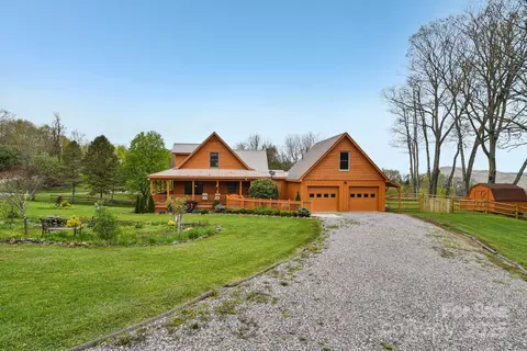 531 Pioneer Ridge Rd, Canton, NC 28716