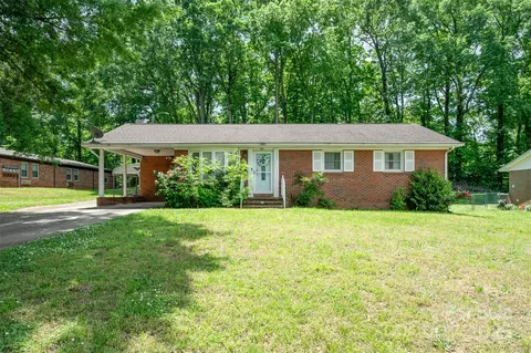 907 E 9th Ave, Gastonia, NC 28054