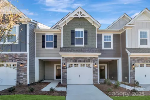 1137 Overbrook Pl, Wingate, NC 28174