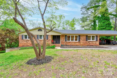 910 Surry Dr, Shelby, NC 28152