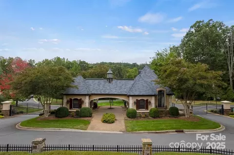 1029 Glade Spring Ct, Belmont, NC 28012